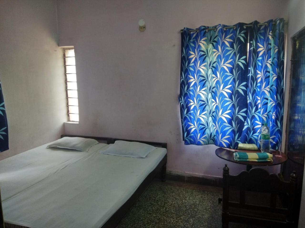 Renu Guest House Kolkata Exterior photo