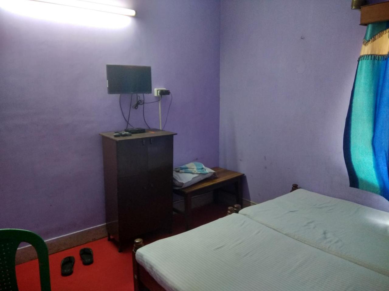 Renu Guest House Kolkata Exterior photo