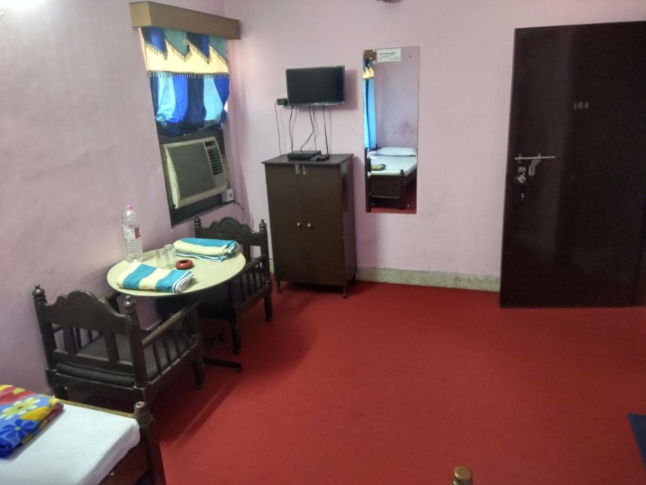 Renu Guest House Kolkata Exterior photo