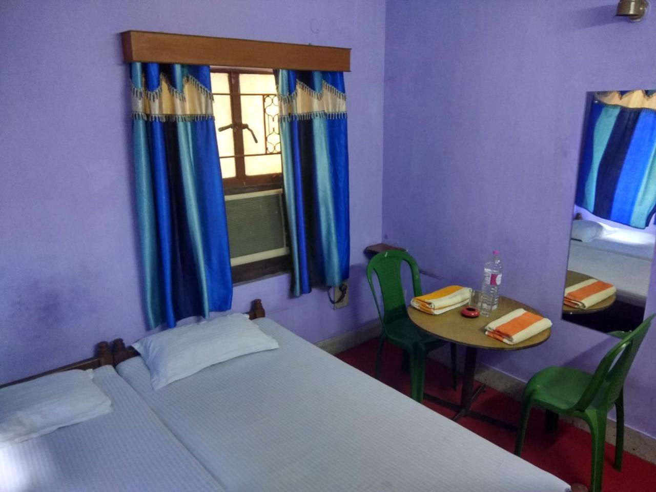 Renu Guest House Kolkata Exterior photo