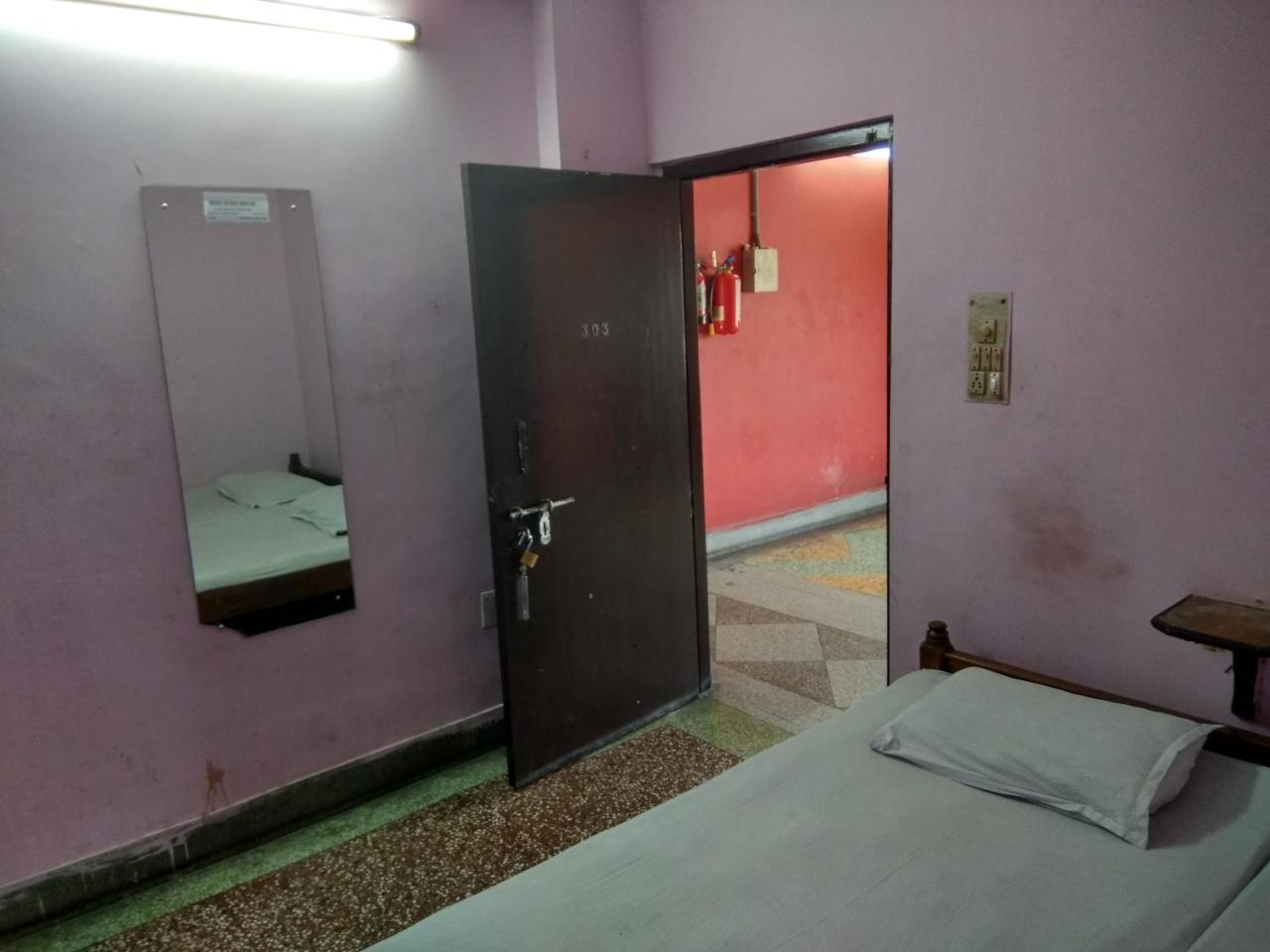 Renu Guest House Kolkata Exterior photo